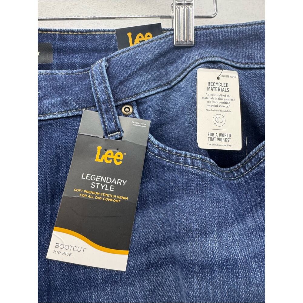 NWT Lee Regular Fit Mid-Rise Bootcut Jeans size 16 Medium Dark Wash - Picture 4 of 8